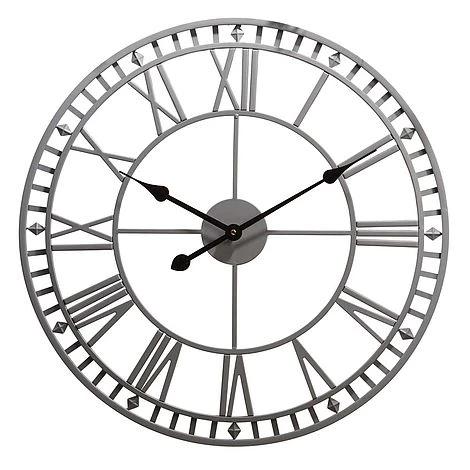Roman Numeral Garden Wall Clock 6 Roman Numeral Garden Wall Clock - Image 6